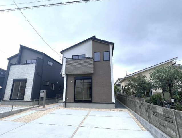 ブルーミングガーデン　福岡市東区大岳３丁目２棟の外観