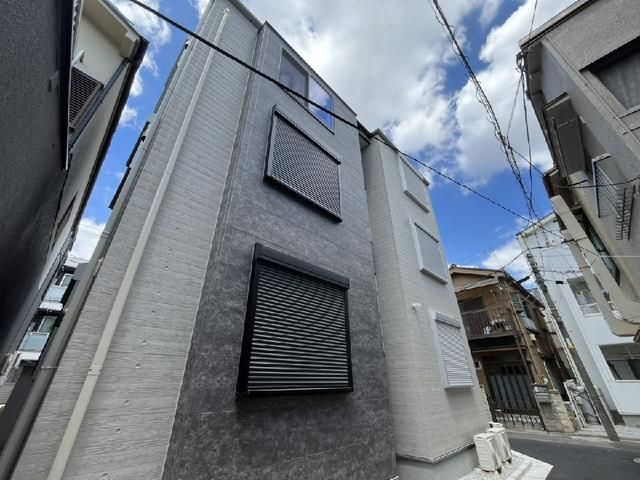 リュクスカーサ東向島のエントランス