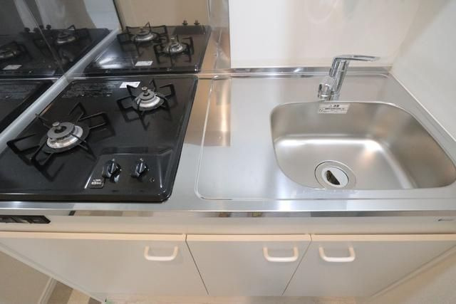 リュクスカーサ東向島のキッチン