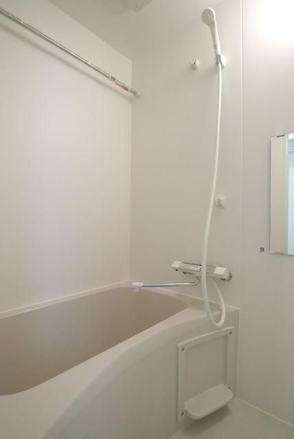 リュクスカーサ東向島の浴室