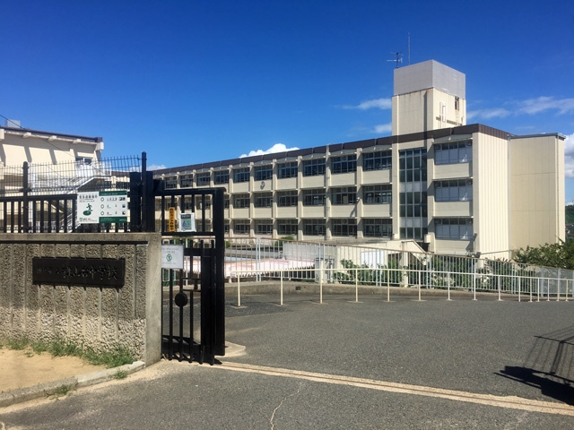 つつじが丘２丁目古家付土地の周辺|桃山台中学校