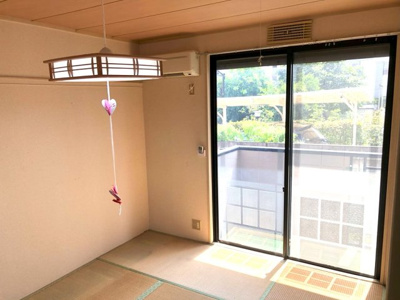 【寝室】 | サンライジング