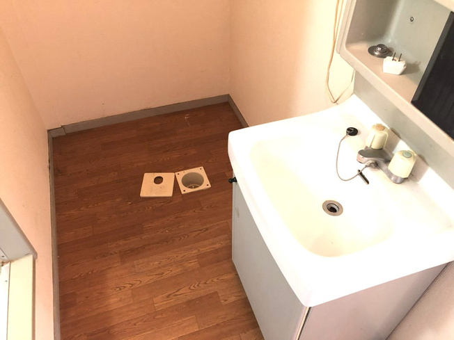 【洗面所】 | サンライジング