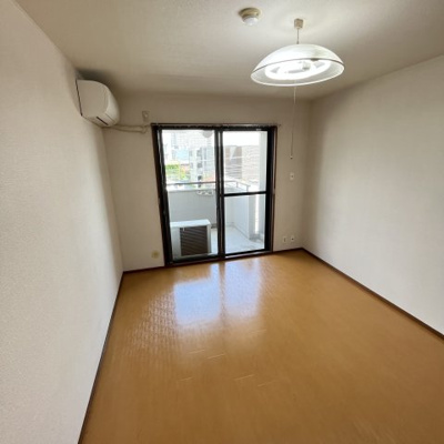 【居間・リビング】 | アーバンハイツ