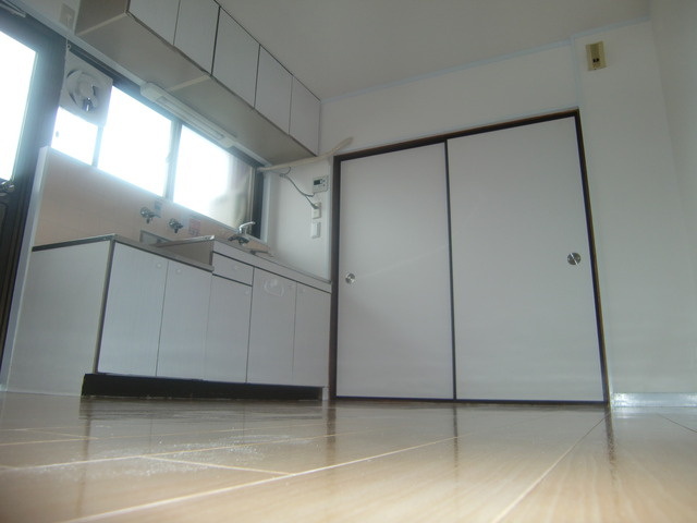 グランディア六甲道駅前の居間・リビング