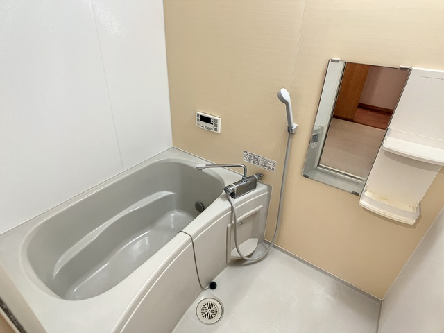 北九州市八幡西区上香月３丁目の賃貸マンションの浴室