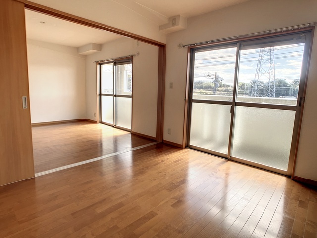 北九州市八幡西区上香月３丁目の賃貸マンションの洋室