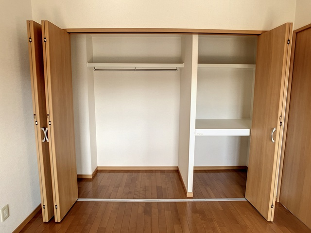 北九州市八幡西区上香月３丁目の賃貸マンションの収納