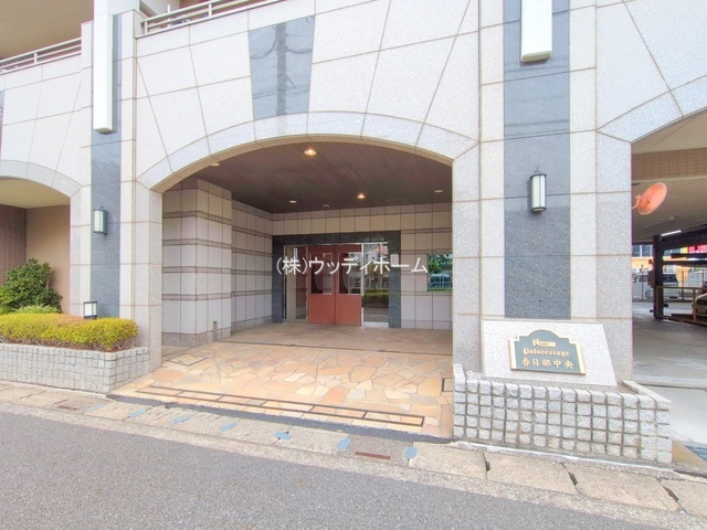 日神パレステージ春日部中央　中古マンションのエントランス