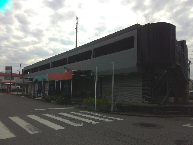 八千代市高津の店付住宅