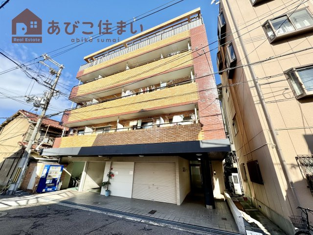 ポポラーレの外観