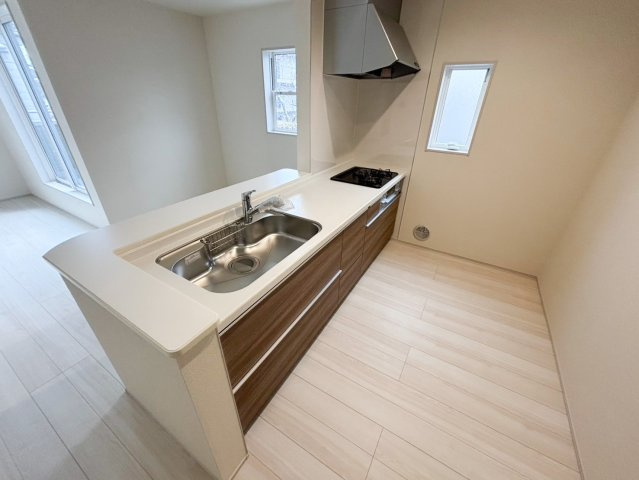 三郷市　幸房　新築戸建　全1棟のキッチン|施工例です