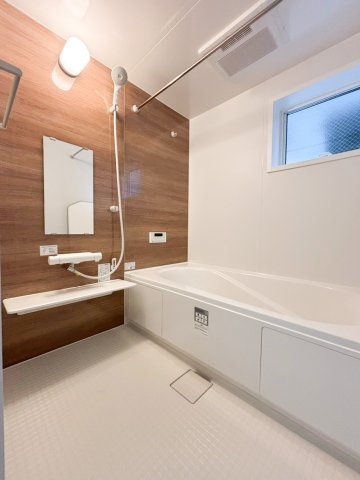 三郷市　幸房　新築戸建　全1棟の浴室|施工例です