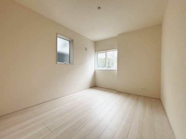 三郷市　幸房　新築戸建　全1棟の洋室|施工例です