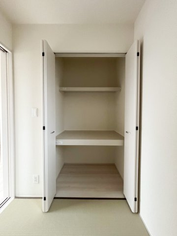 三郷市　幸房　新築戸建　全1棟の収納|施工例です