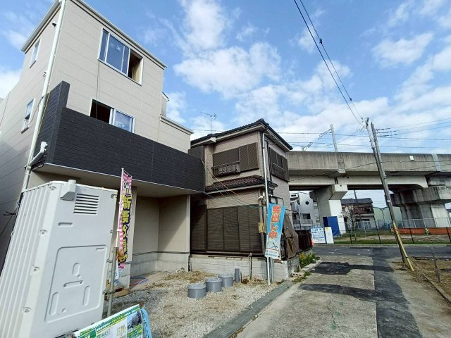三郷市　幸房　新築戸建　全1棟の前面道路含む現地写真|前面道路含む現地写真です