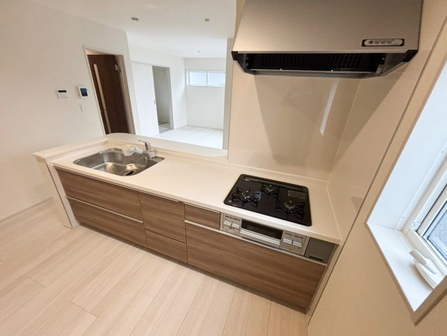 三郷市　幸房　新築戸建　全1棟のキッチン|施工例です