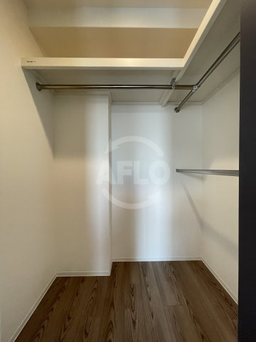 クロスレジデンス阿波座の収納|アーバネックス阿波座駅前　ウォークインクローゼット