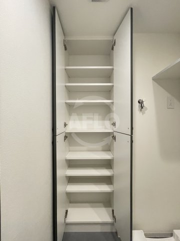 クロスレジデンス阿波座の収納|アーバネックス阿波座駅前　脱衣所収納