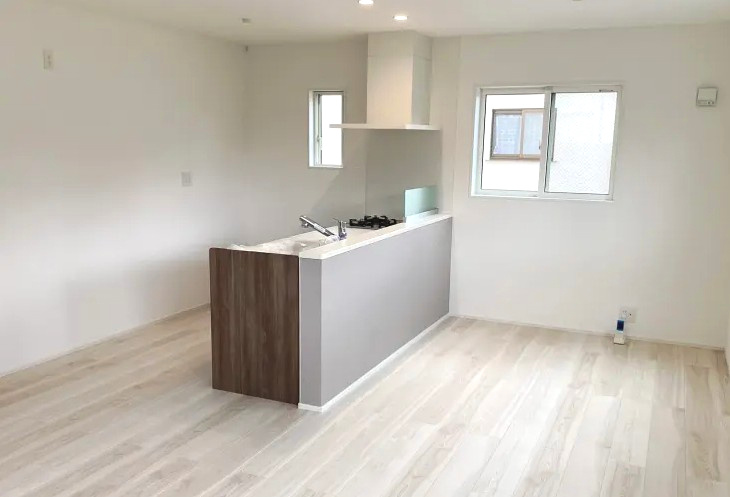 西区観音新町1丁目　№35955のキッチン|リビング全体を見渡せる
対面式キッチンです。