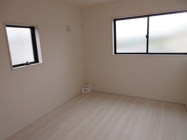 【仲介手数料無料】新築戸建　熊谷市石原1-53（全1棟）の洋室