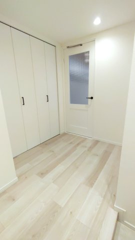 シャルム小阪壱番館の洋室