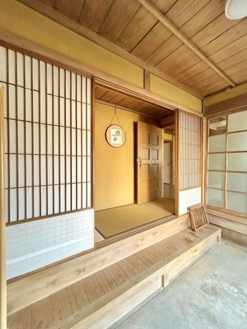 K様溝ノ口戸建の玄関