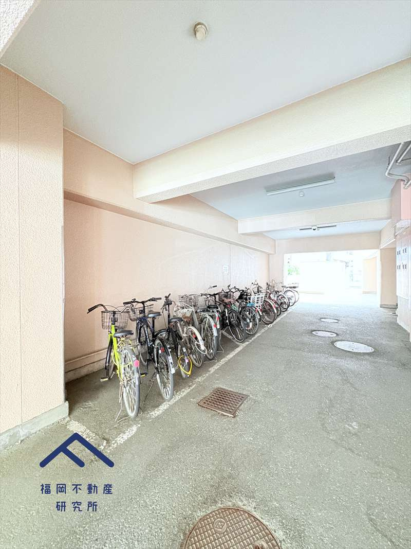 朝日プラザ赤坂の駐車場