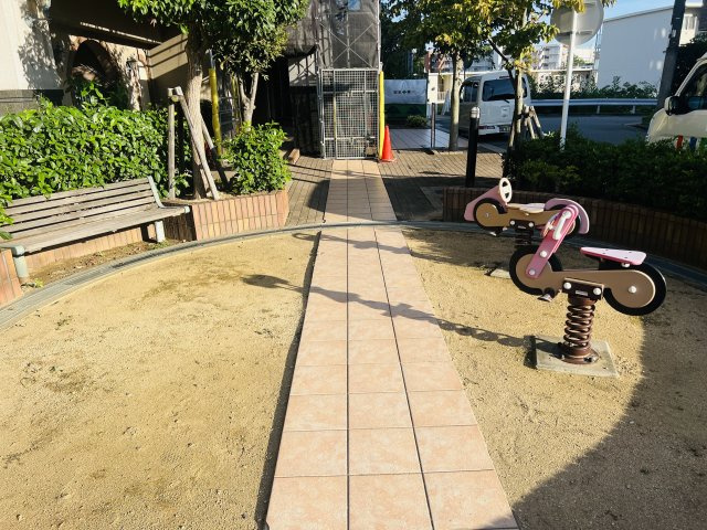 ライオンズヒルズ垂水小束山の庭