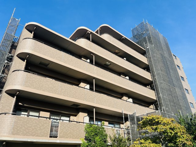 ライオンズヒルズ垂水小束山の外観