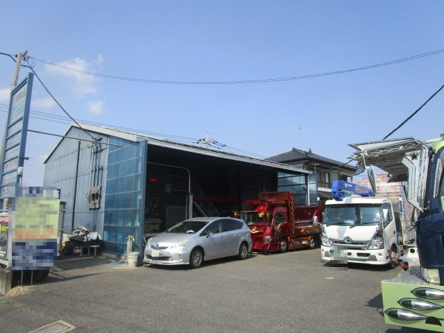 野田市東金野井の工場