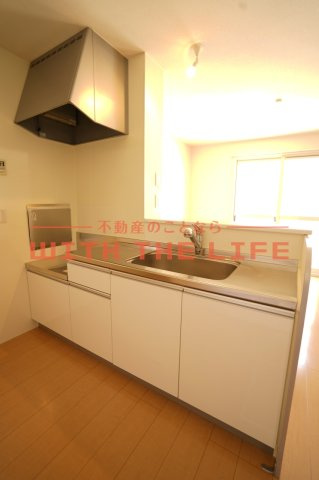 アルル【10，000円キャッシュバック対象物件】のキッチン|使いやすいキッチンです