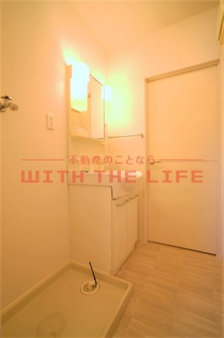 アルル【10，000円キャッシュバック対象物件】の洗面所|ゆったり過ごせるお風呂です