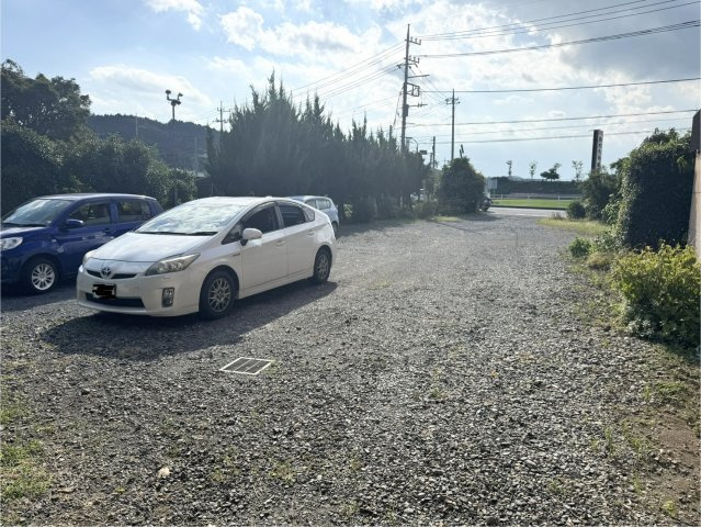 旅館としても福祉施設としても良し！今ならお得！栃木県さくら市葛城テナント募集！の駐車場|10台以上駐車可能な駐車場です