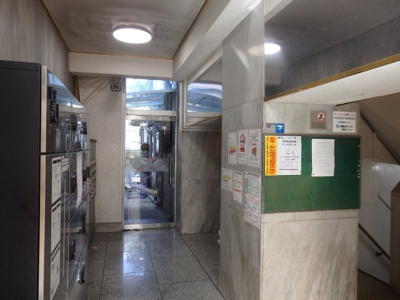 【エントランス】 | 新宿ニューハウジング