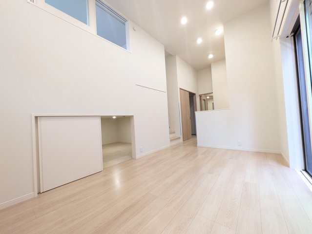 ヴィラ大雅B棟の居間・リビング