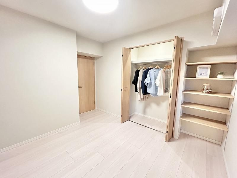 カインドステージ横浜台町の洋室