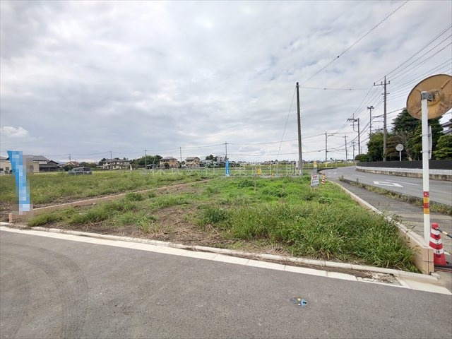 【前面道路含む現地写真】の画像