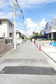 【前面道路含む現地写真】