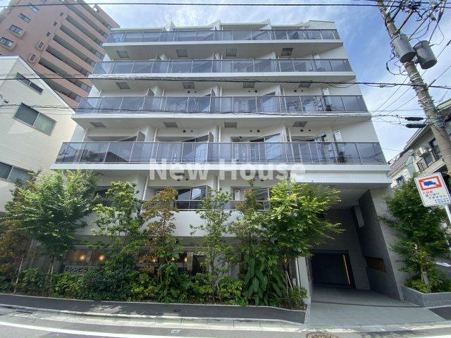 ルミーク本町ウェストの外観