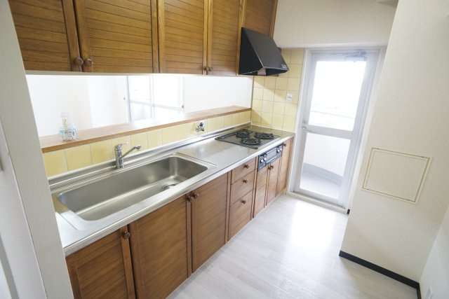 グランドゥール逆瀬川のキッチン