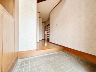 【玄関】 | 白岡市彦兵衛　中古戸建