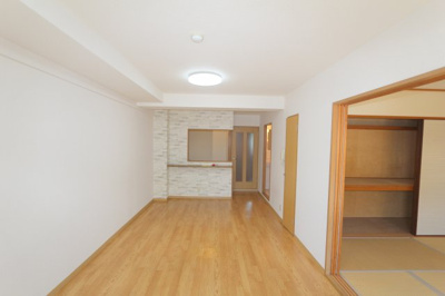 【内装】 | サンライズフレア | ※同タイプの写真となり、実際のお部屋とは異なる場合があります