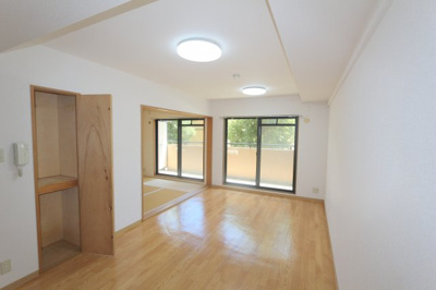 【内装】 | サンライズフレア | ※同タイプの写真となり、実際のお部屋とは異なる場合があります