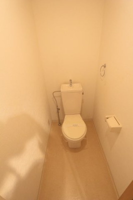 【トイレ】 | サンライズフレア | ※同タイプの写真となり、実際のお部屋とは異なる場合があります