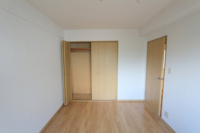 【洋室】 | サンライズフレア | ※同タイプの写真となり、実際のお部屋とは異なる場合があります