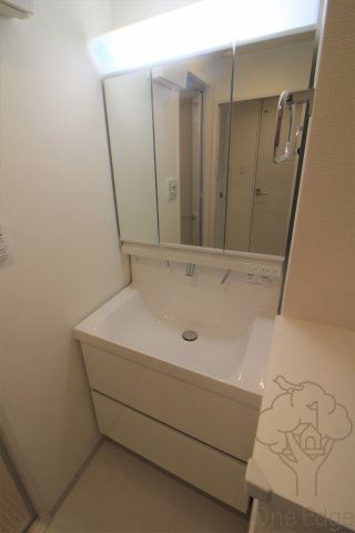 BRIGHT CUBEの独立洗面台