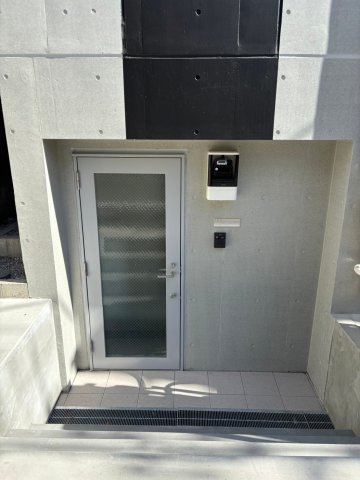 アプロ海辺のエントランス