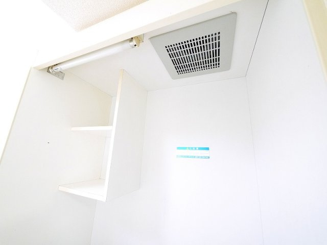 レオパレスカサのキッチン|使いやすいキッチンです