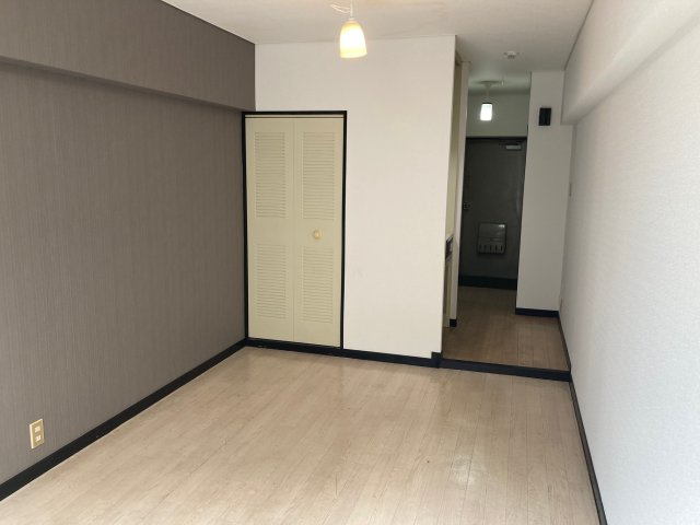 コボリマンション新大阪の洋室